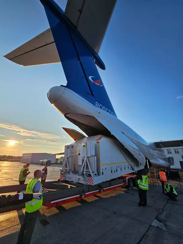 #2 для поста «ИСС Решетнева: Новое оборудование для перевозки спутников»