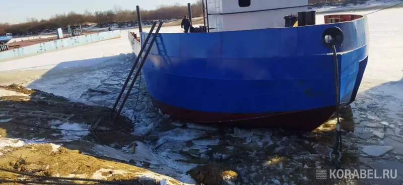 Иллюстрация #2 для поста «Благовещенский судостроительно-судоремонтный завод: На Благовещенском ССЗ спущена на воду баржа проекта СРП 200»