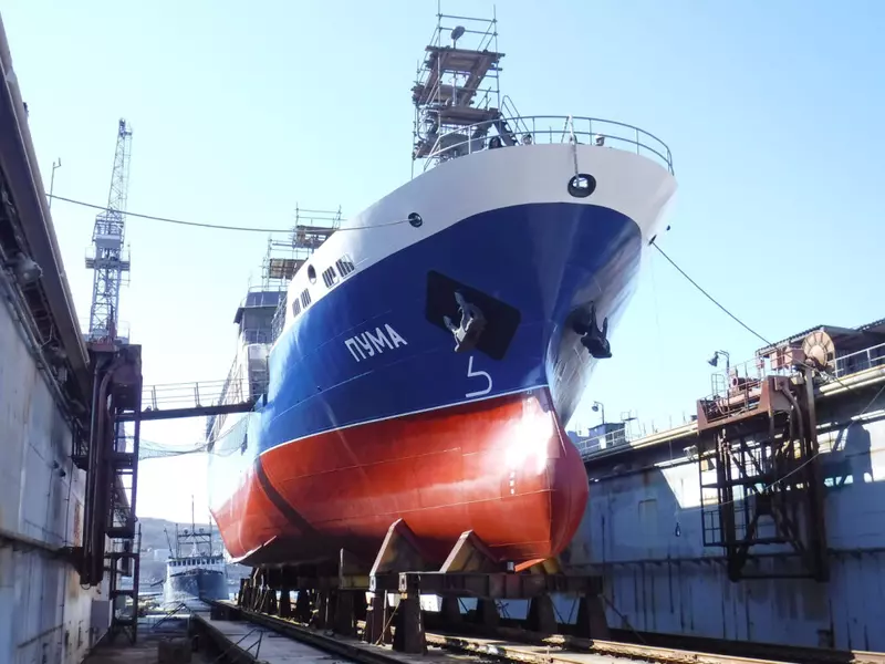 Иллюстрация №1 для публикации «Судостроение и судоходство : На СЗ Восточная верфь спущен на воду краболов Пума проекта 03141»