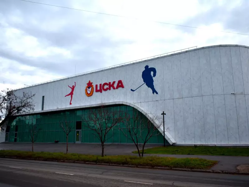 Иллюстрация №15 для «В Севастополе появилась новая ледовая арена»