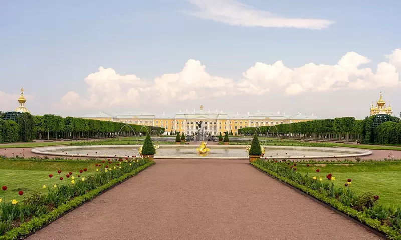 Иллюстрация #2 для поста «Спорт: После многолетней реставрации в Петергофе открылся Верхний сад»