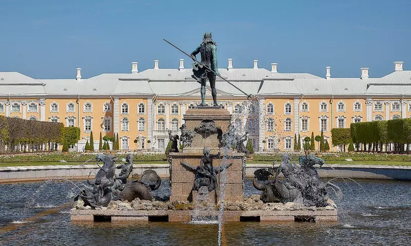 Фото №5 для «общество: После многолетней реставрации в Петергофе открылся Верхний сад»