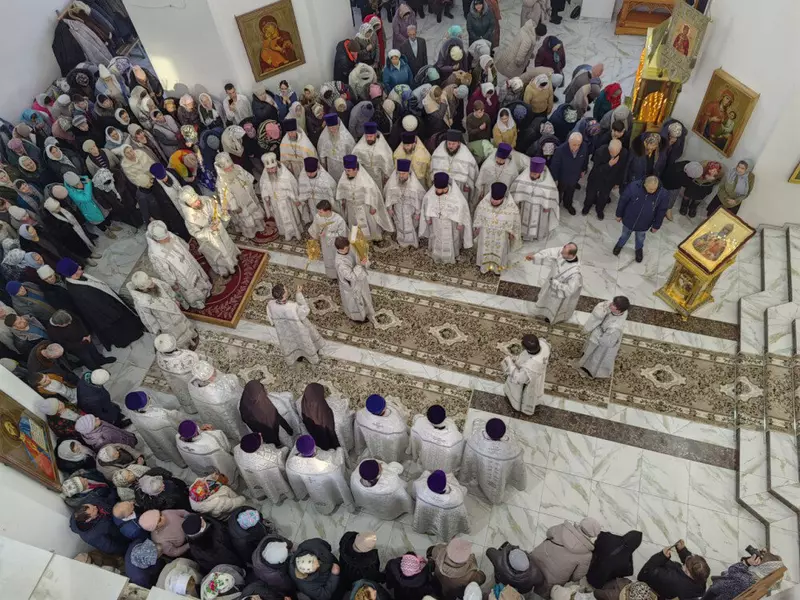 №3 для поста «Общество: В Бузулуке прошла церемония освящения Свято Троицкого кафедрального собора»