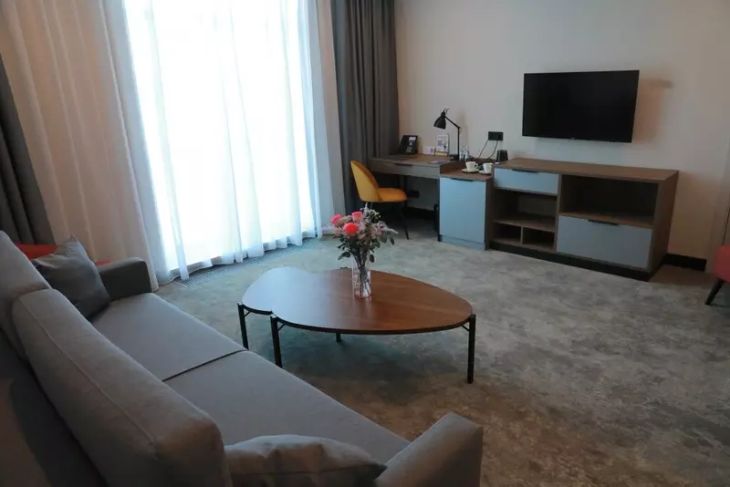 Изображение 4 для новости «Ярославское взморье: Новый отель открыли на курорте Ярославское взморье»