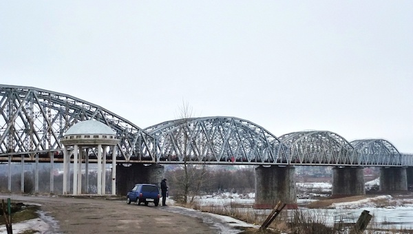 Строительство моста через оку