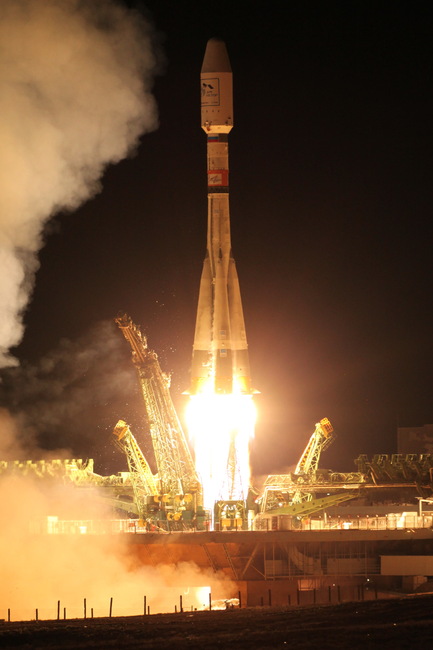 Пуск РКН «Союз-2.1а» с РБ «Фрегат» и КА «МетОп-Б». Космодром Байконур. 17 сентября 2012 г.