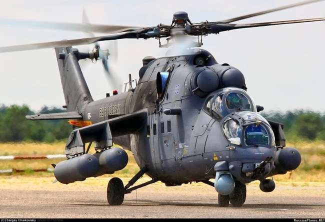 77 самолетов и более 100 вертолетов в 2013 году!