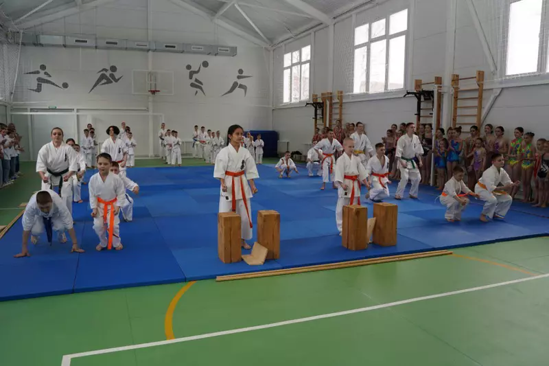 Модульный спортзал открыли в школе посёлка Ванино в Хабаровском крае