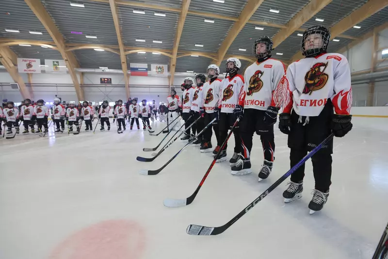 Изображение #1 для публикации «Спортивные объекты: В Асине Томской области состоялось открытие современной ледовой арены»