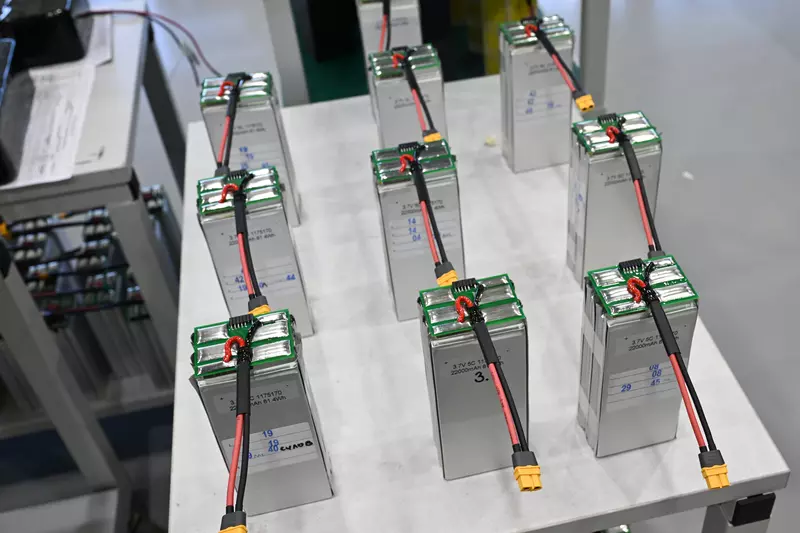 Фото 2 для публикации «Республика Татарстан: В Татарстане открылся завод по выпуску литий ионных аккумуляторных батарей»