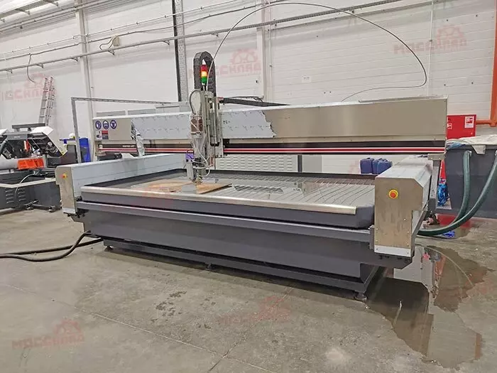 Изображение #1 для поста «: Новое оборудование поступило на завод в Тюменской области»