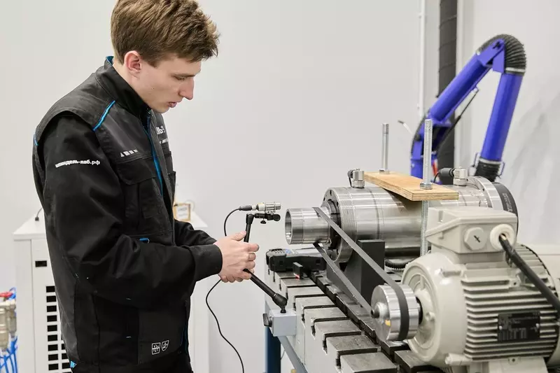 №1 для новости «: »