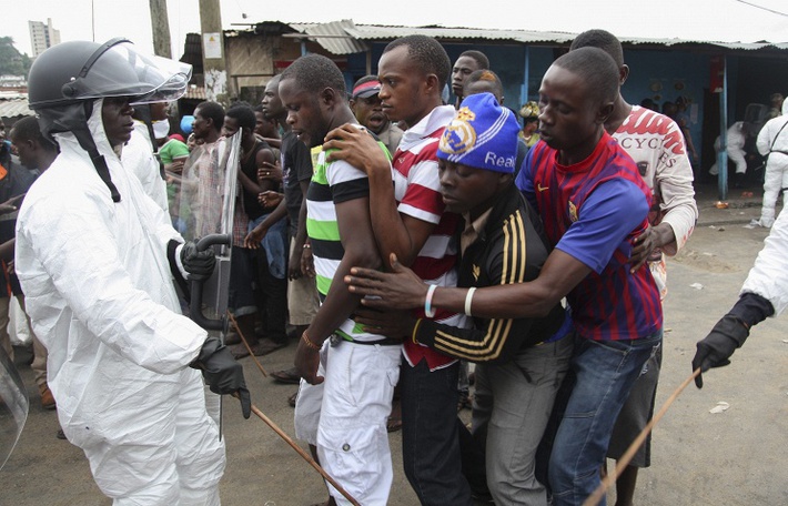 Режим чрезвычайного положения из-за лихорадки Эбола в Либерии, август 2014 года