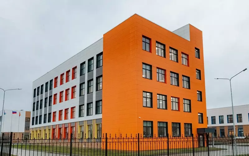 #1 для «Детские сады и школы: В Липецкой области открылась новая школа на 1224 места»