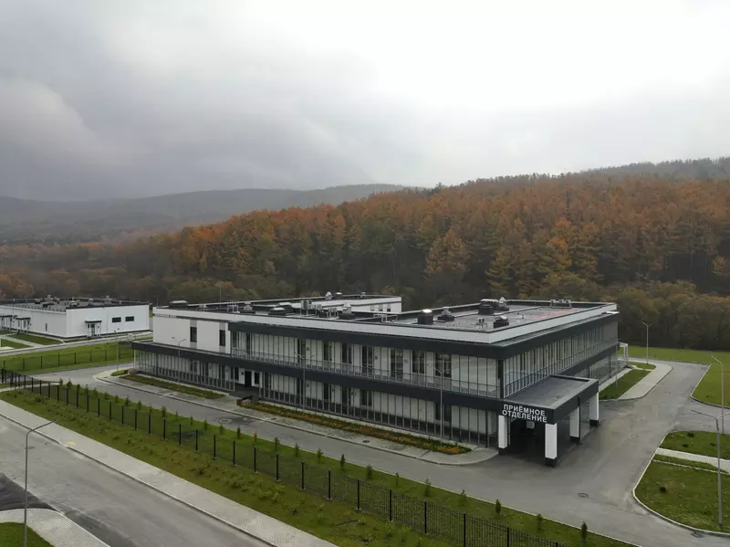 №7 для «Завершено строительство поликлинического корпуса военного госпиталя в Южно Сахалинске»