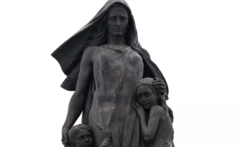 #2 для публикации «Спорт: В Гатчине открыли мемориал мирным жителям СССР жертвам нацистского геноцида»