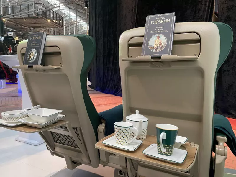 Картинка #3 для новости «РЖД: Новый двухэтажный Буревестник больше удобств и скорость 160 км ч»