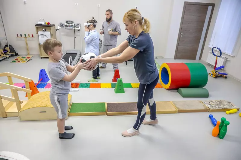 Картинка #2 для новости «ХМАО: В Ханты Мансийске открыто новое здание реабилитационного центра»