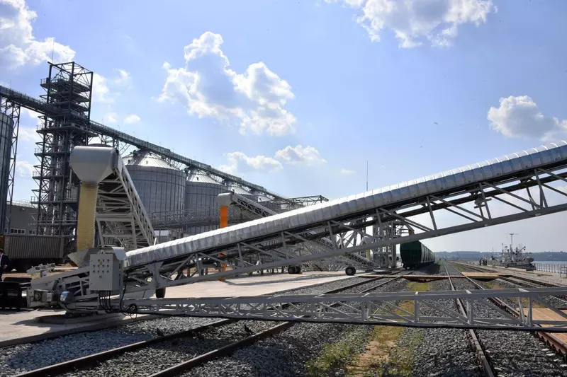 Изображение #2 для статьи «элеватор: В Татарстане идёт пусконаладка на крупном элеваторном комплексе»