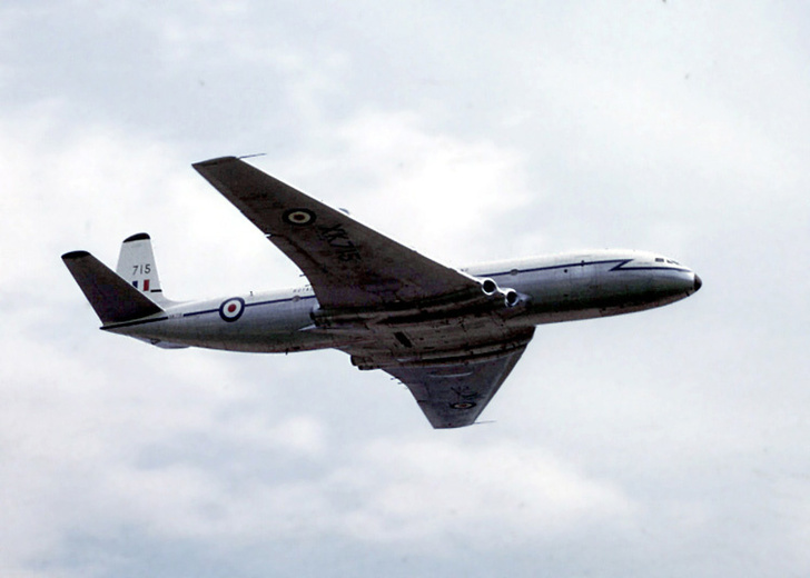 Лайнер de Havilland DH.106 Comet