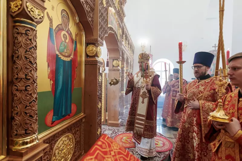 №2 для «Спорт: В новом храме посёлка Томинский Челябинской области прошла первая служба»