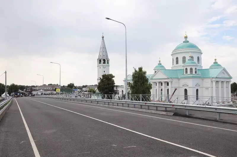 Движение по путепроводу через ж д пути открыли в поселке Выездном в Арзамасе
