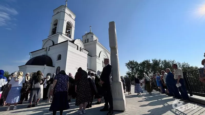 Фото 3 для поста «Общество: В Алапаевске освятили возрождённый меценатами храм Александра Невского»