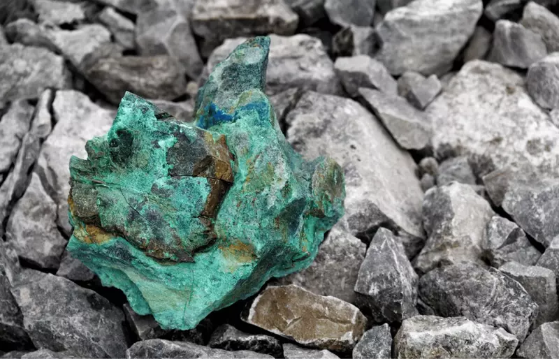 Изображение №1 для статьи «Наука: Экологичная технология УрФУ позволяет извлекать в два раза больше меди»