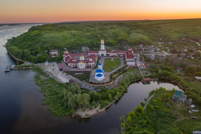 Иллюстрация #18 для «Новые храмы в России»