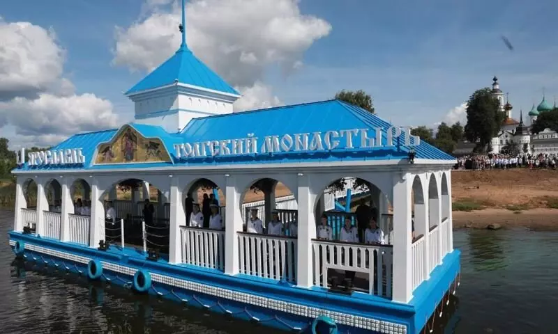 В Ярославской области сдан новый плавучий причал для Толгского монастыря