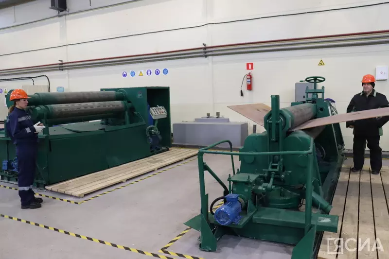 1 для публикации «Новые заводы и цеха: В Якутии запущен новый судокорпусный цех Ленского объединённого речного пароходства»