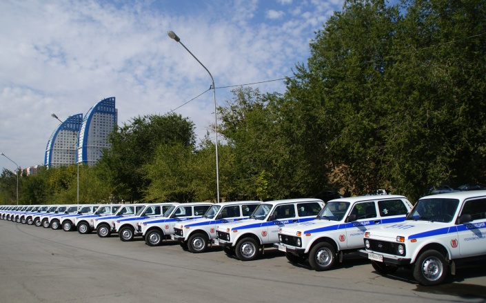 Волгоградская область автомобили. Автопарк Волгоград. Волгоградская область на машине. ГИБДД Волгоград автомобили. Машина ГАИ сопровождающая губернатора Волгоградской области.