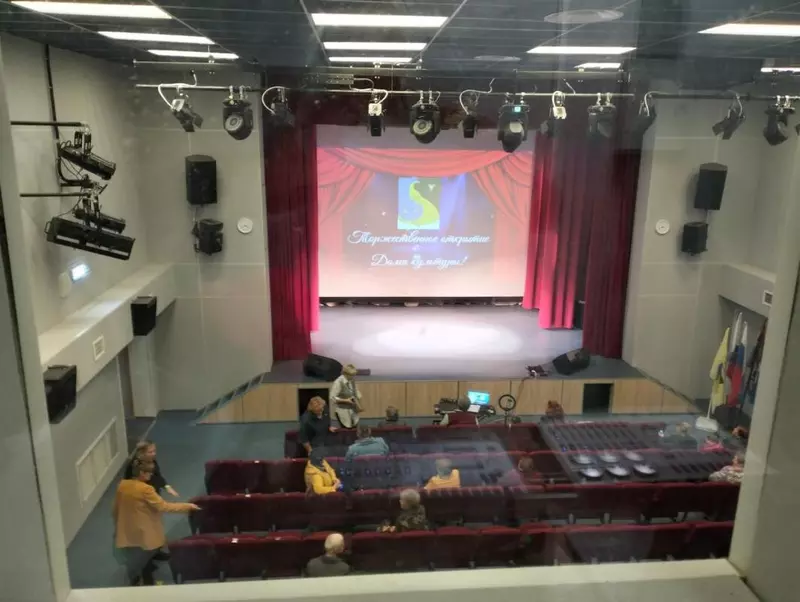 Изображение #3 для статьи «Общество: В Скреблово Ленинградской области открылся долгожданный Дом культуры»