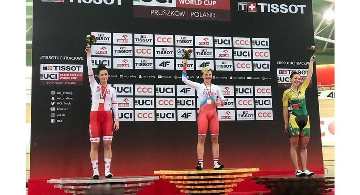 Аверина выиграла золото в скрэтче на этапе Кубка мира по велоспорту на треке в Польше