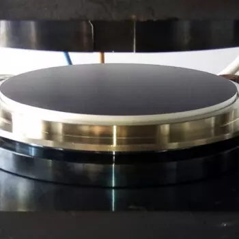 Иллюстрация 1 для статьи «Электроника: Начались поставки пасты для низкотемпературного спекания силовых полупроводников»