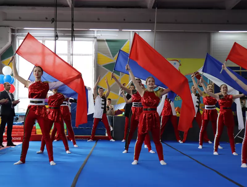 Олимпийский чемпион Артур Далалоян открыл новый зал спортивной гимнастики в Челябинске