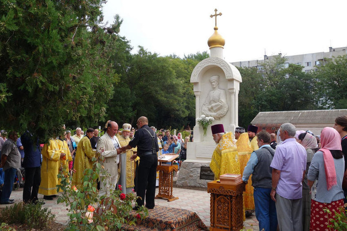 Картинки по запросу В Керчи открыли первый в России памятник Врангелю