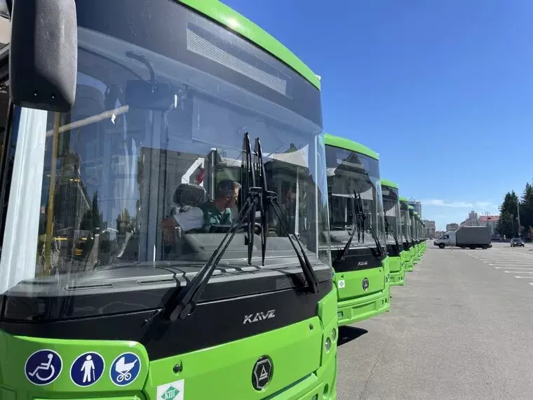 Еще 10 новых автобусов вышли на улицы Кургана
