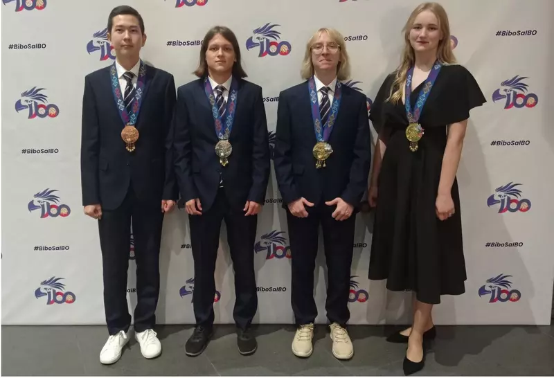 Российские школьники завоевали 4 медали на 36 й Международной биологической олимпиаде