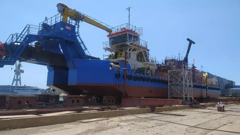 1 для «Судостроение и судоходство : На СЗ Лотос спущен на воду самоходный земснаряд»