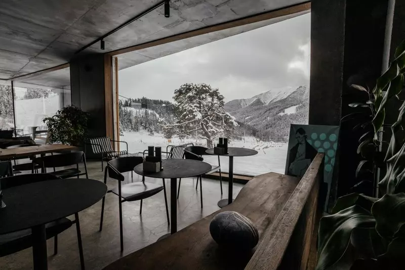 №7 для новости «На курорте Архыз открылся новый отель»