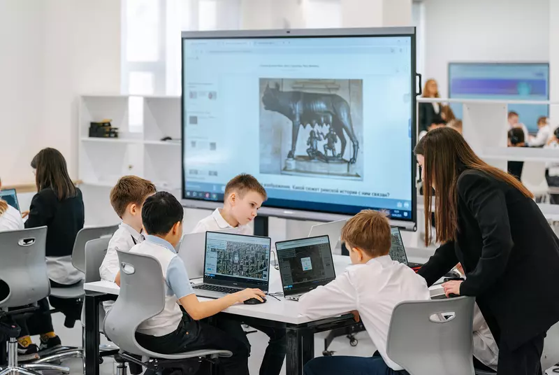 Фото №3 для поста «Москва: В Москве открылась новая школа»