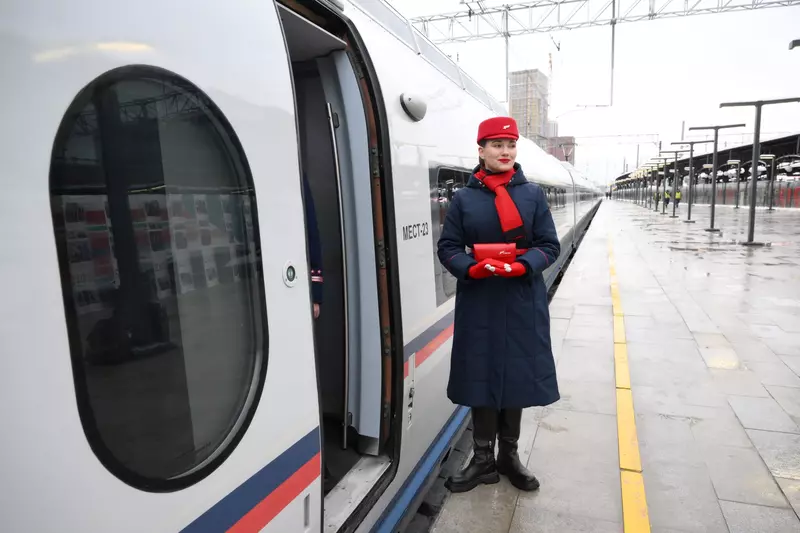 Фото №3 для статьи «РЖД: Сапсан модернизированный с использованием российских компонентов готовится в путь»