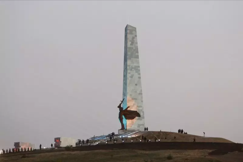 Картинка №4 для новости «На Донбассе после реконструкции открыли мемориал Саур Могила»