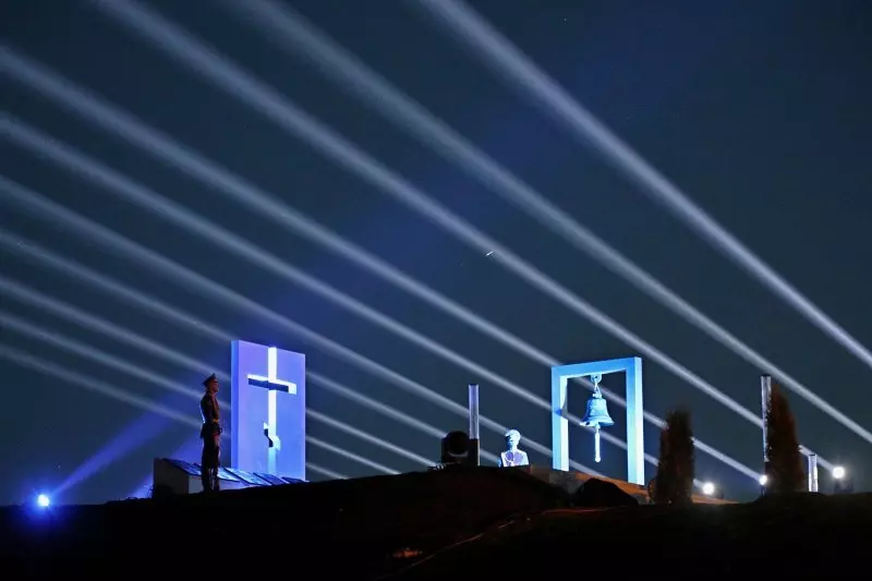 №11 для поста «На Донбассе после реконструкции открыли мемориал Саур Могила»