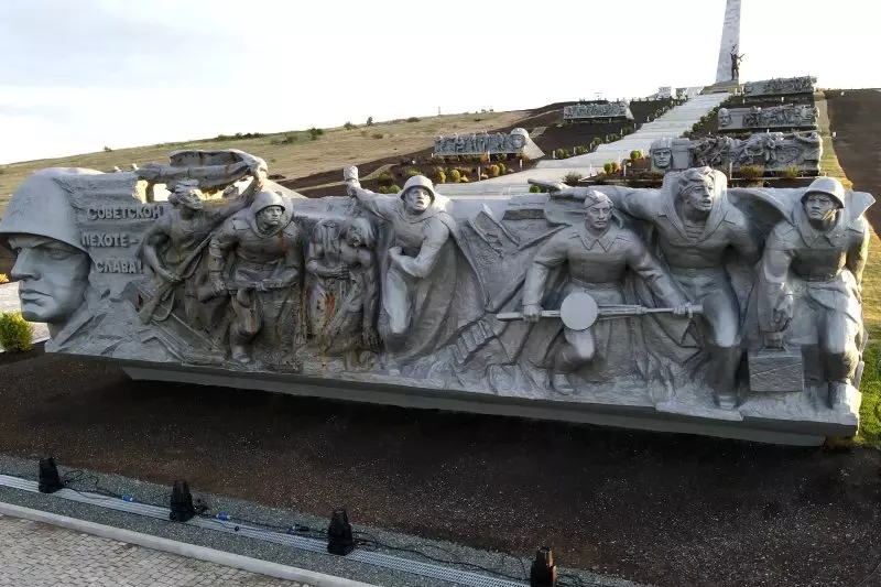 #7 для статьи «На Донбассе после реконструкции открыли мемориал Саур Могила»