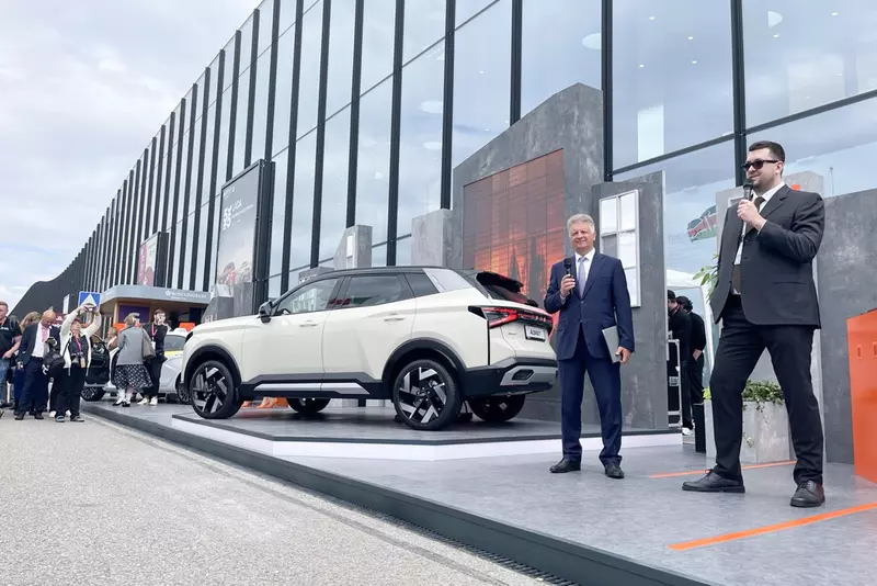 Изображение №5 для поста «Первый кроссовер собственной разработки окрестили»