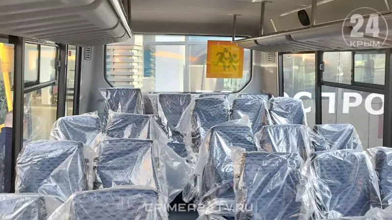 Фото №2 для «спецтехника и логистика: Крымские школы получили 28 автобусов»