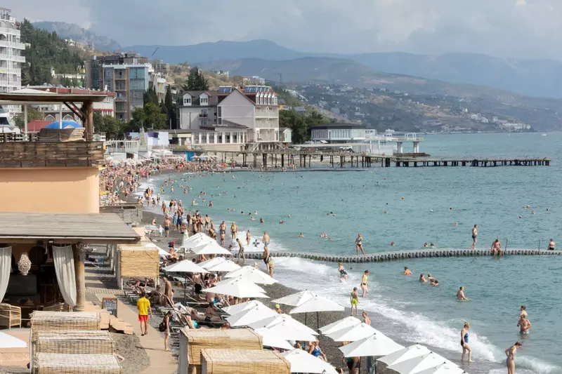 В Крыму отдохнуло более 6 4 млн человек