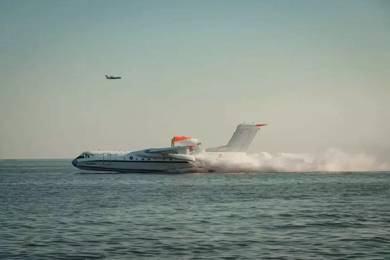 Изображение №5 для новости «ТАНТК выполняет работы по ремоторизации самолета амфибии Бе 200ЧС»